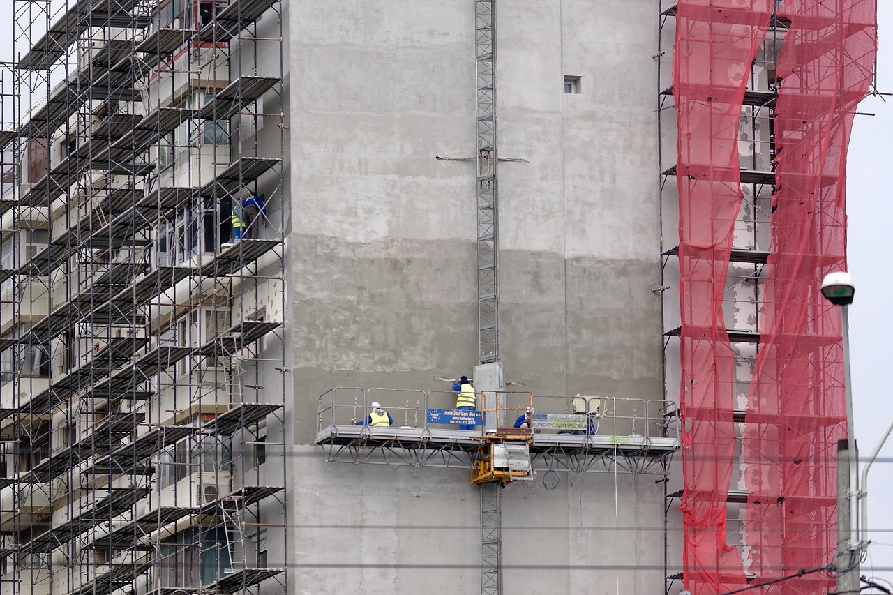 Mkb-aannemers aan het werk op een renovatieproject